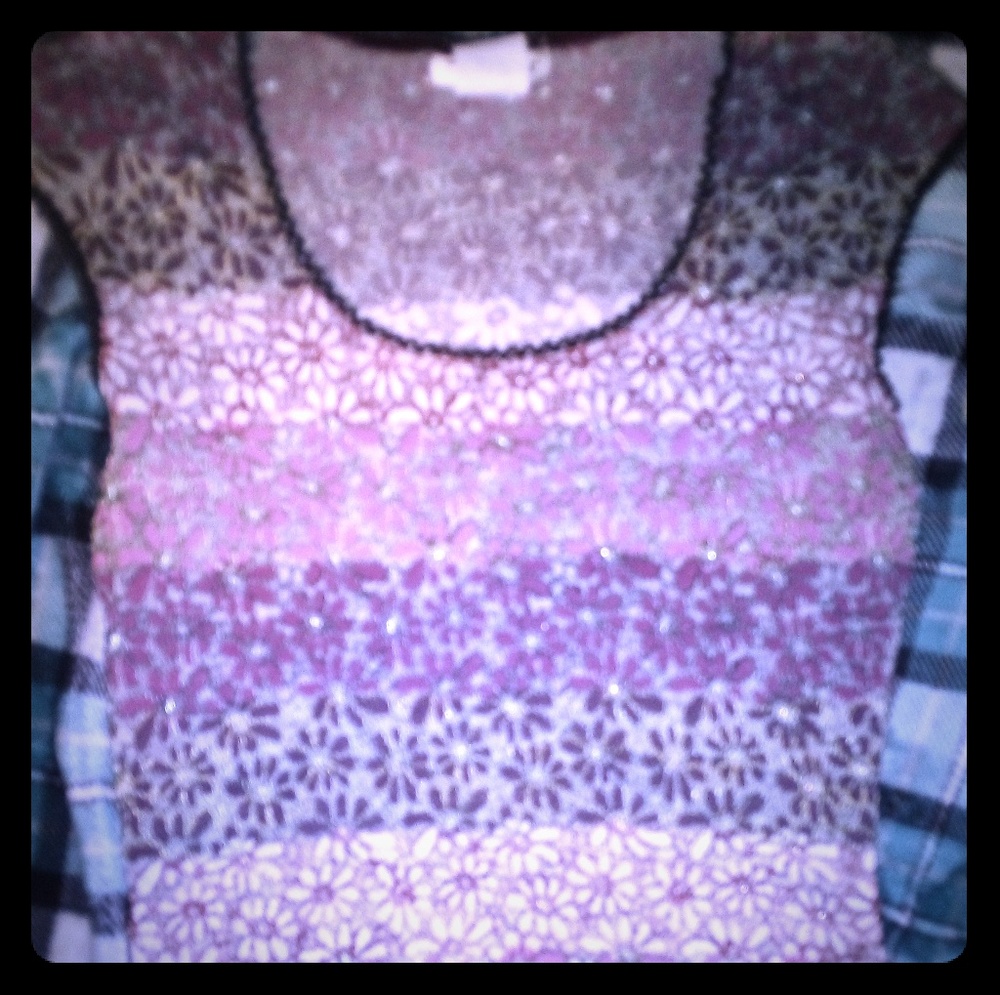 Beige / red/pink tank top with flowers